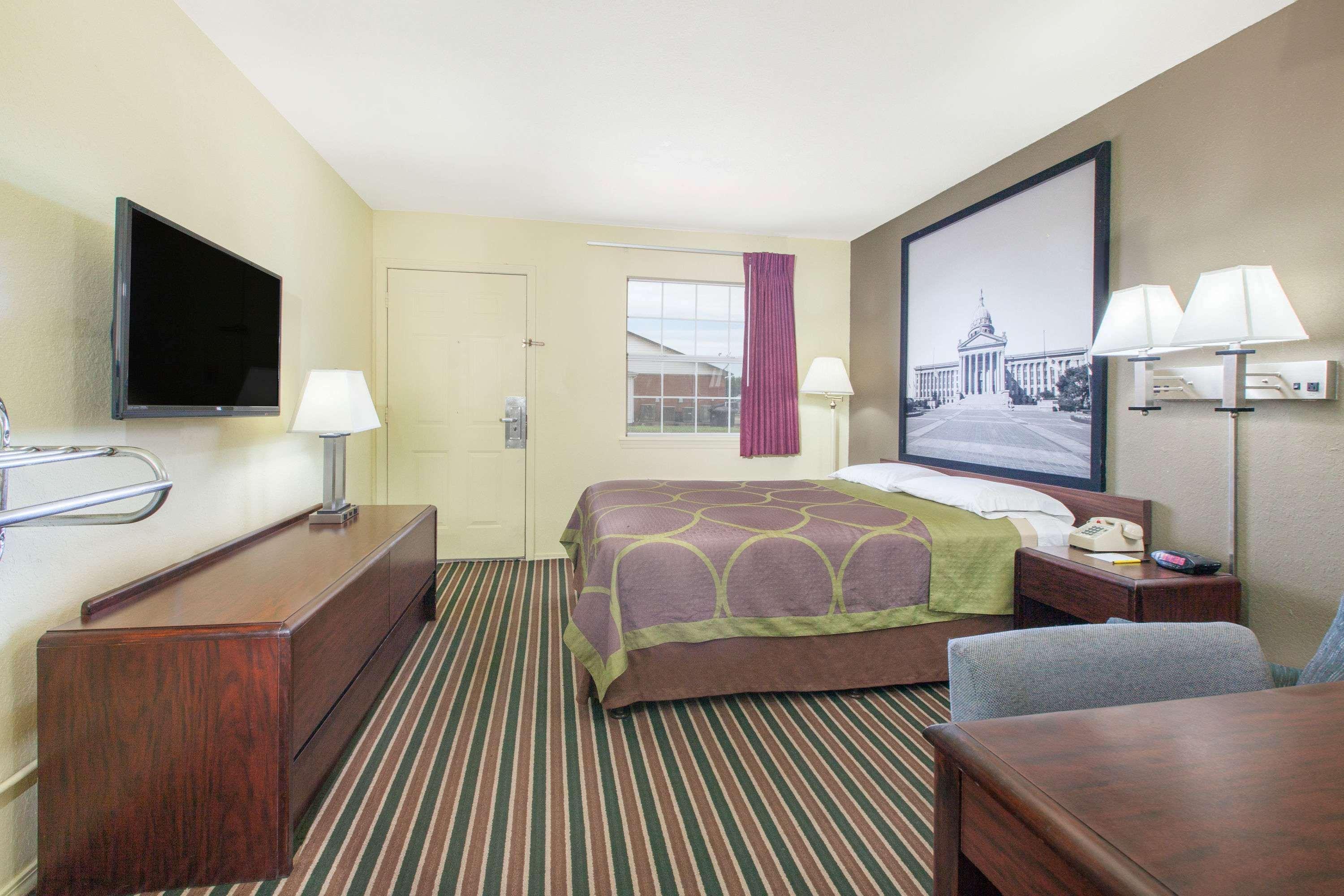 Rodeway Inn Маскоги Экстерьер фото